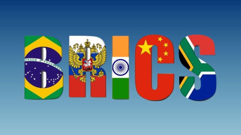 BRICS em 2024. Neste artigo, vamos explorar as últimas atualizações, novas estratégias e as perspectivas futuras do BRICS.
